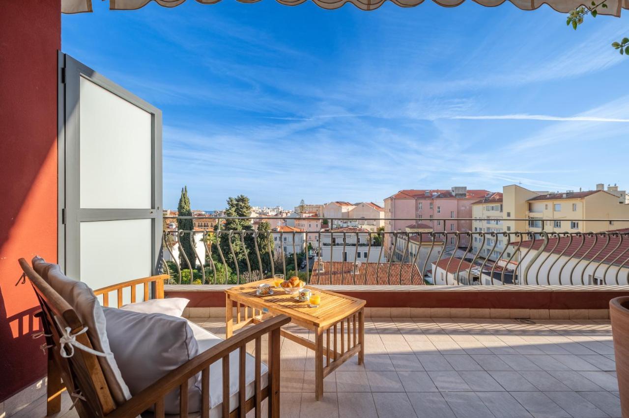 La Fabrique A Poupees - Chambres Et Appartements De Charme Au Coeur De Menton Bagian luar foto