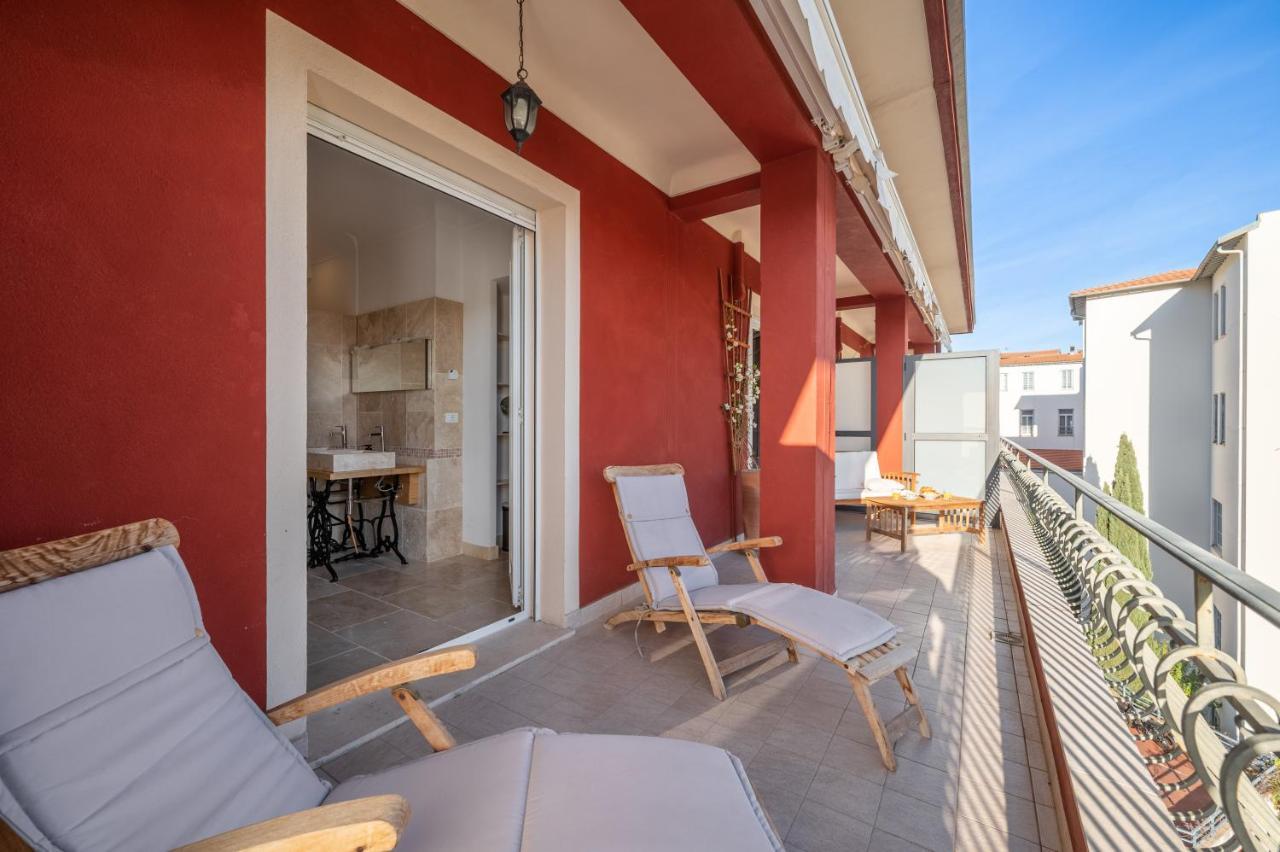 La Fabrique A Poupees - Chambres Et Appartements De Charme Au Coeur De Menton Bagian luar foto